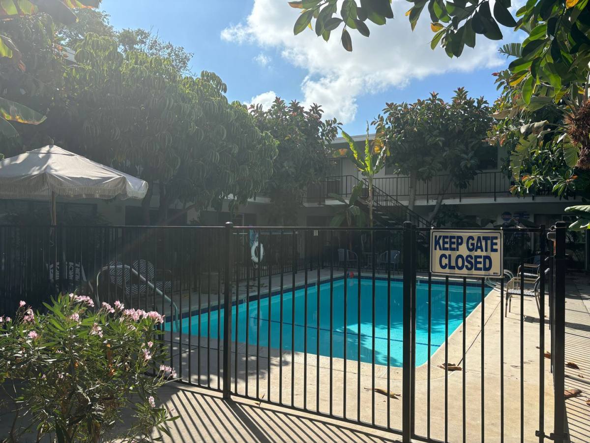 Apartment for rent at 6930 Fulton Ave, North Hollywood, CA 91605