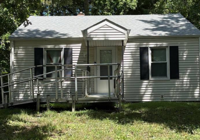 House for rent at 3031 W Wiswall St, Peoria, IL 61605