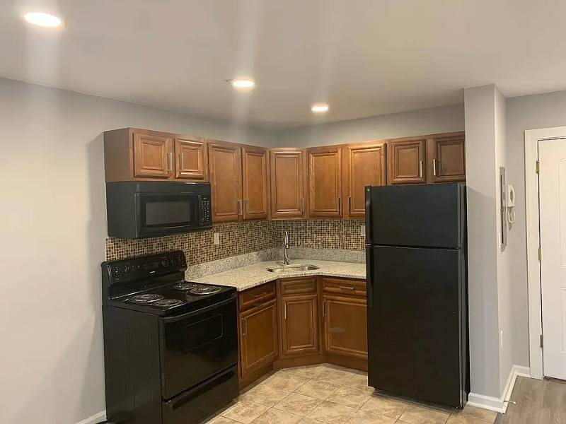 Apartment for rent at 6001 N 17th St #12, Philadelphia, PA 19141