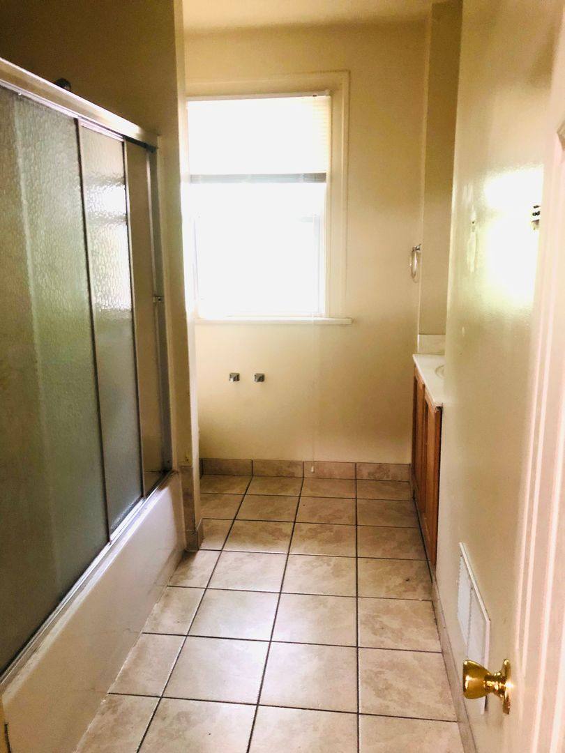 Apartment for rent at 2005 Summit St, Columbus, OH 43201