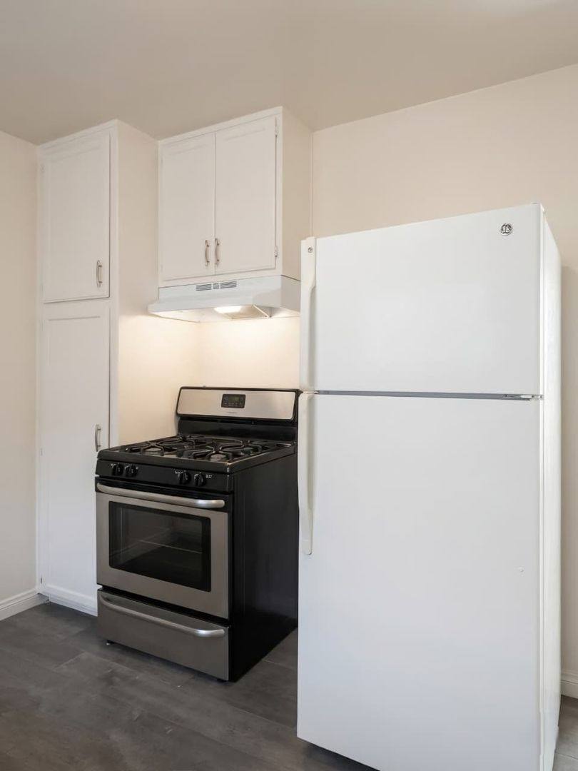Apartment for rent at 1124 W 110th St, Los Angeles, CA 90044