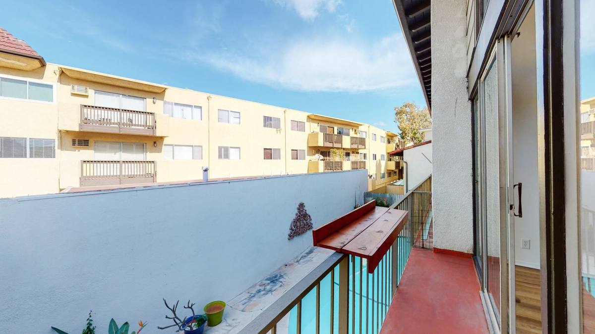 Condo for rent at 5951 Canterbury Dr, Culver City, CA 90230
