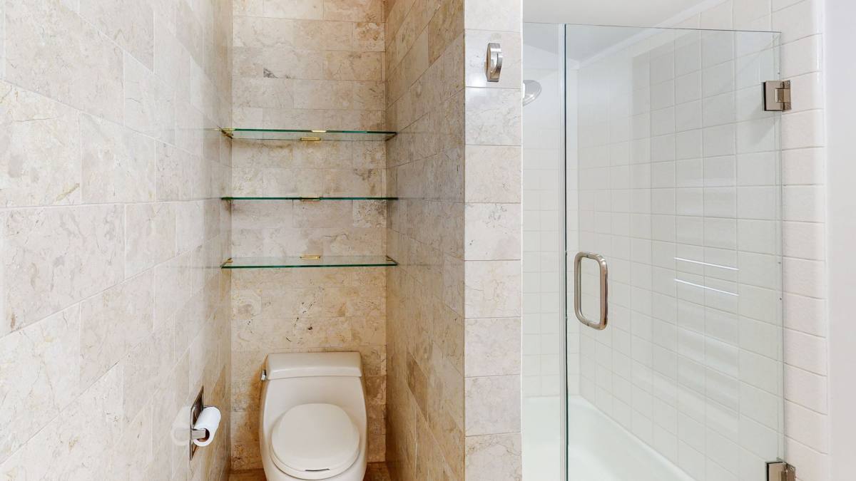 Condo for rent at 5951 Canterbury Dr, Culver City, CA 90230