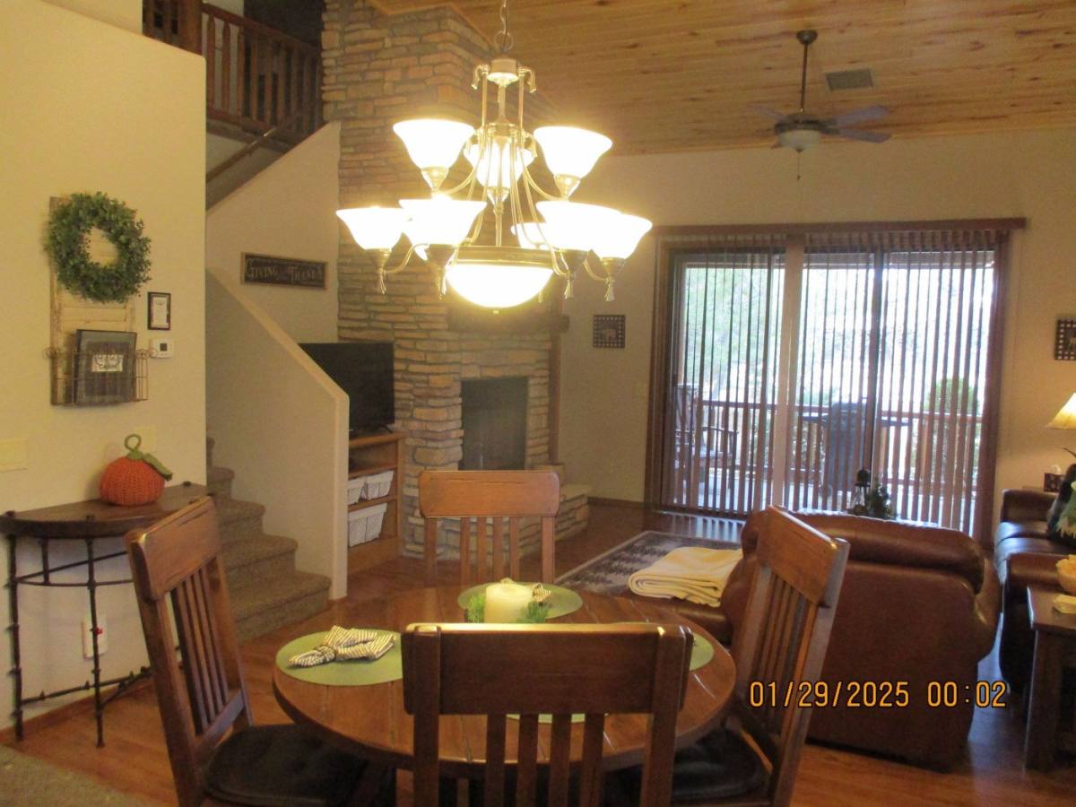 Townhouse for rent at 950 S Spirea Lane, Show Low, AZ 85901