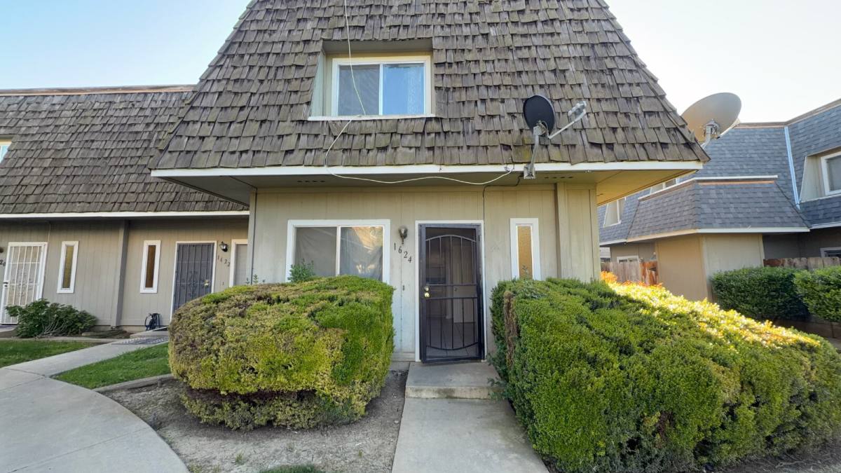 Condo for rent at 1624 W N Bear Creek Dr, Merced, CA 95348