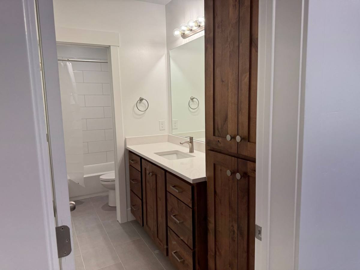 Apartment for rent at 286 W Saddlebrook Dr, Santaquin, UT 84655