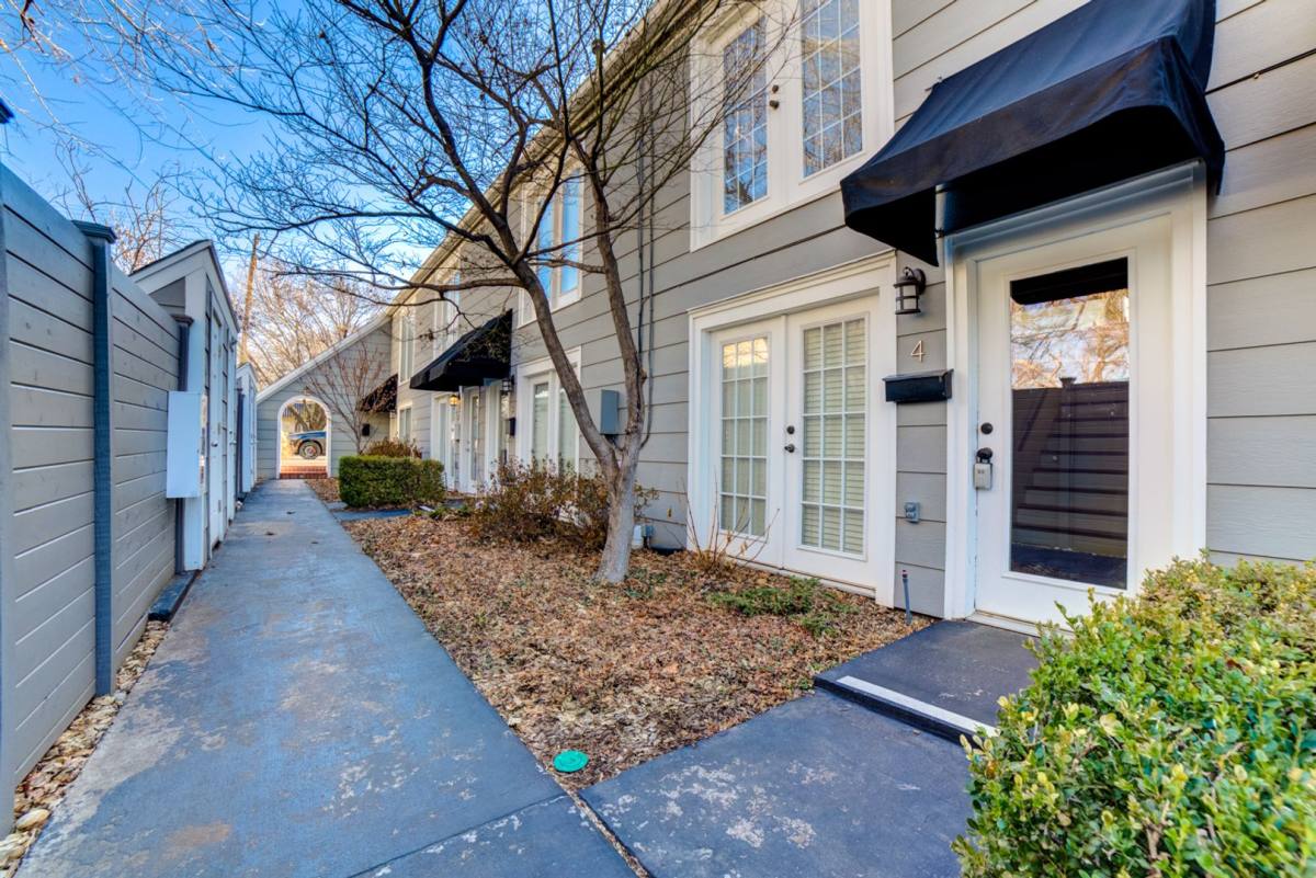 Condo for rent at 1616 S Peoria, Tulsa, OK 74120
