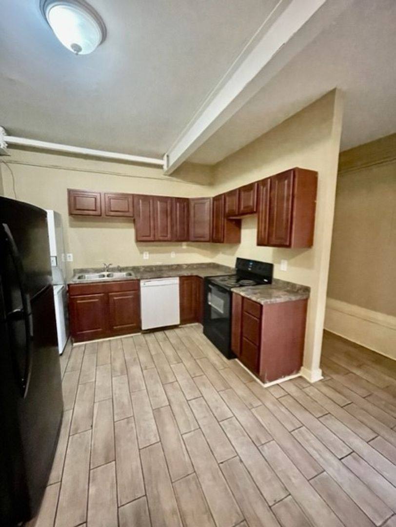 Apartment for rent at 929 McAlway Rd #B, Charlotte, NC 28211