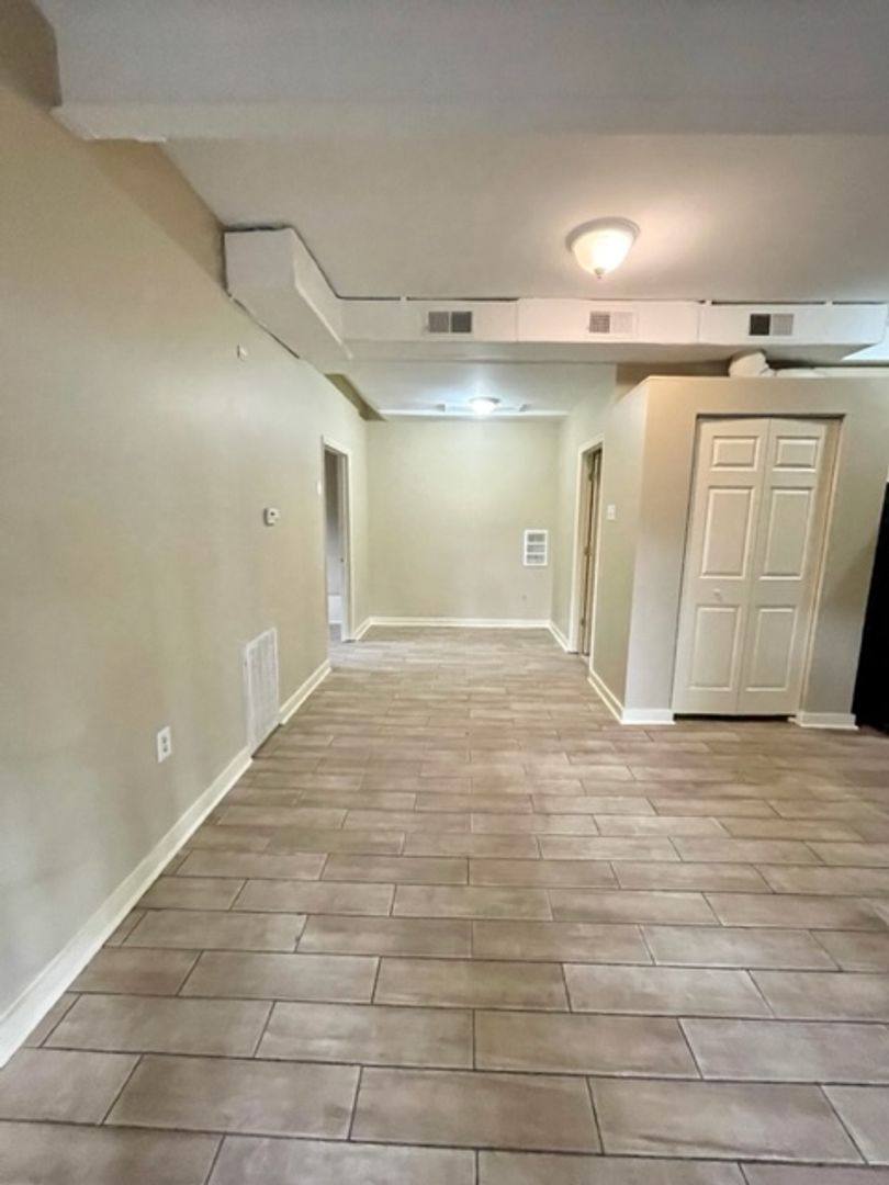 Apartment for rent at 929 McAlway Rd #B, Charlotte, NC 28211