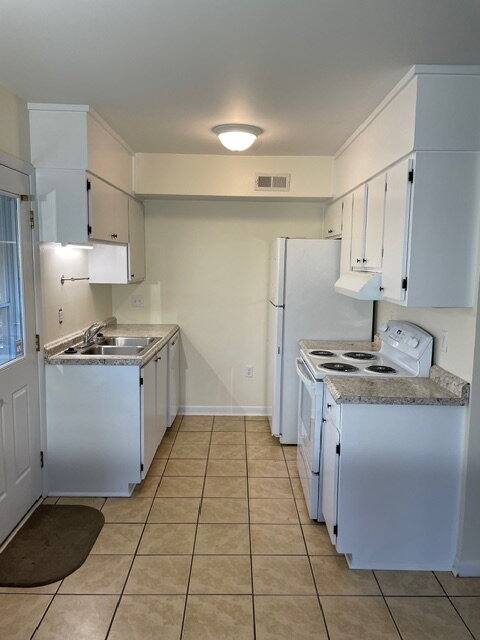 Apartment for rent at 400 Fox Fire Court #B, Seneca, SC 29672