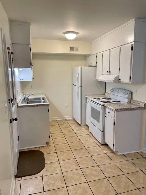 Apartment for rent at 400 Fox Fire Court #B, Seneca, SC 29672