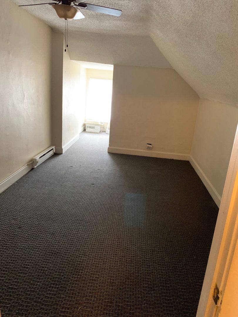 Apartment for rent at 1610 Summit St, Columbus, OH 43201