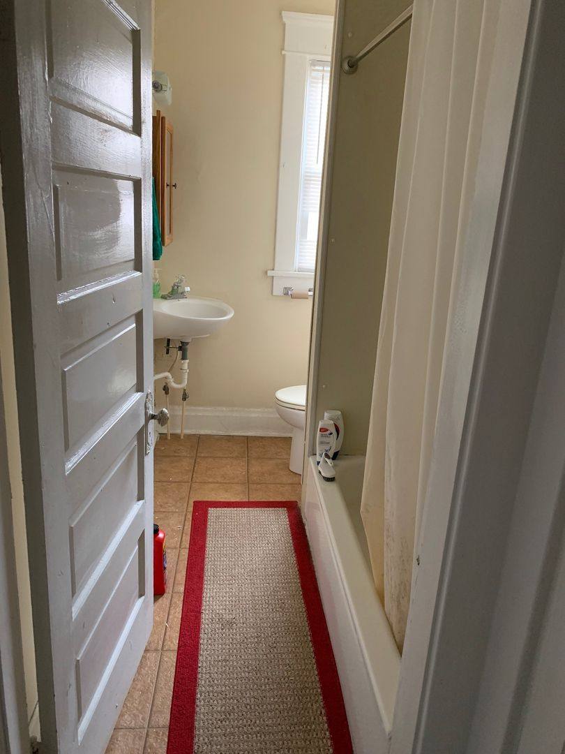 Apartment for rent at 1610 Summit St, Columbus, OH 43201