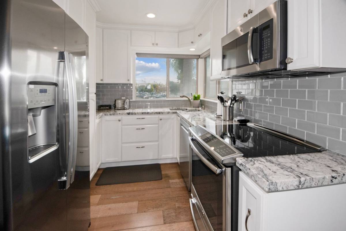 Apartment for rent at 1052 Isabella Ave, Coronado, CA 92118