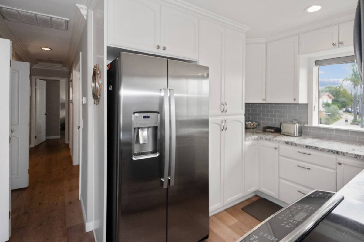Apartment for rent at 1052 Isabella Ave, Coronado, CA 92118