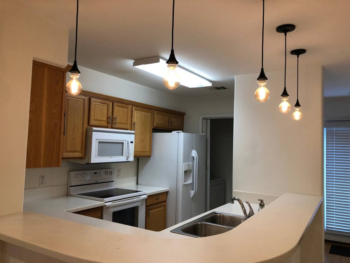 Townhouse for rent at 6900 E Riverside Dr, Austin, TX 78741