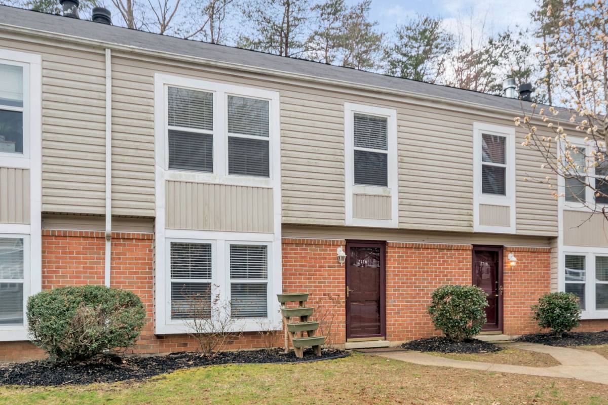 Townhouse for rent at 2716 Gatewood Circle, Charlottesville, VA 22911