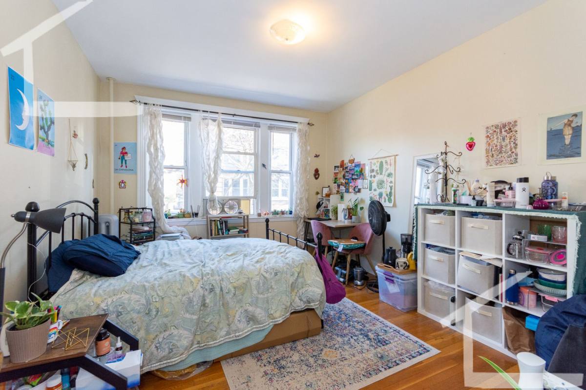 Apartment for rent at 14 Fuller St #2, Brookline, MA 02446