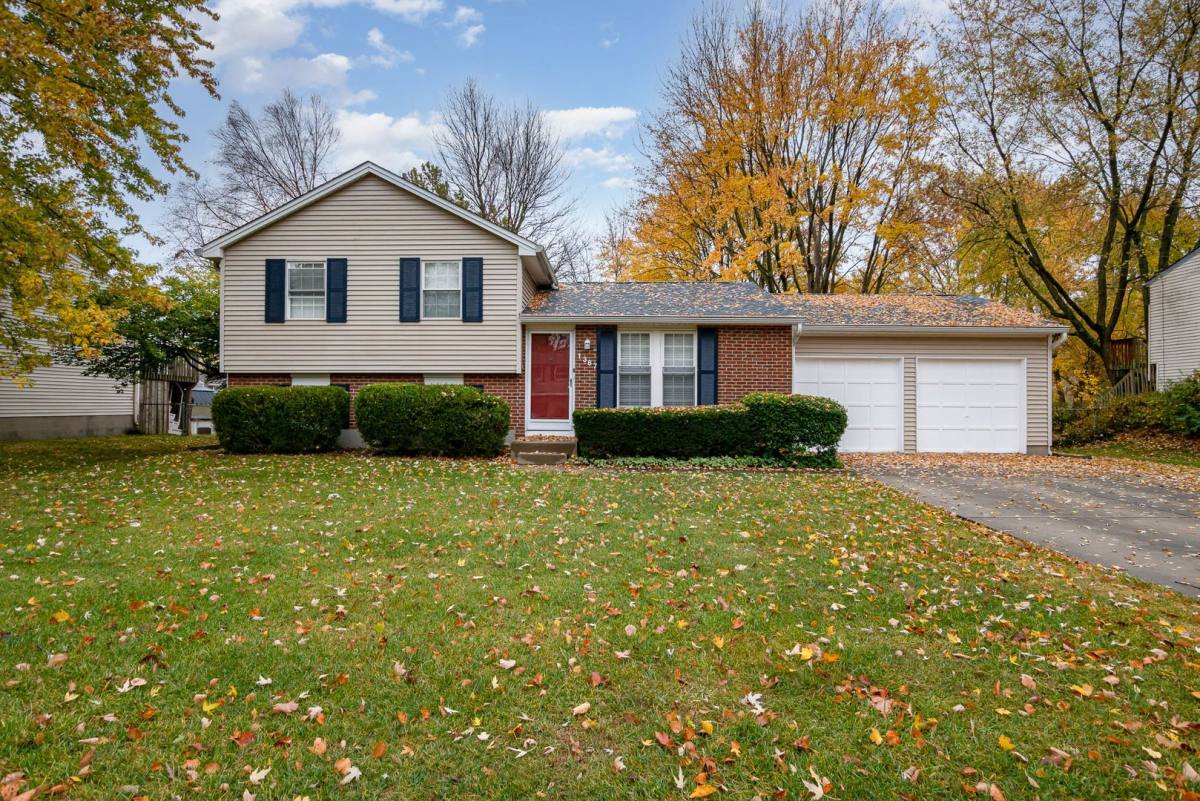 House for rent at 1387 Firethorne Dr, Mason, OH 45040