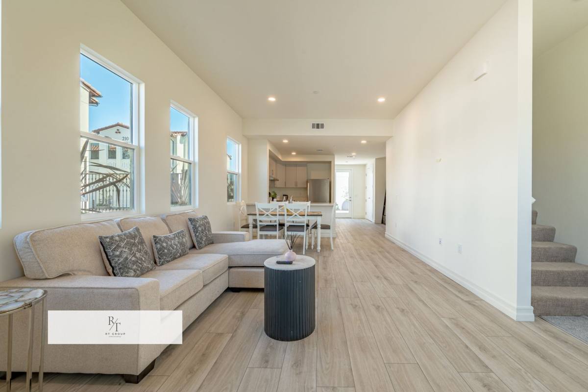 Apartment for rent at 160 N New Ave, Monterey Park, CA 91755