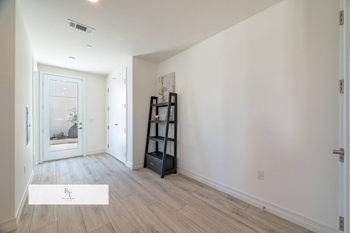 Apartment for rent at 160 N New Ave, Monterey Park, CA 91755