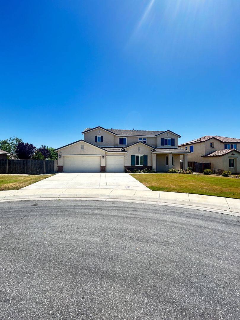 House for rent at 15645 Calabria Court, Bakersfield, CA 93314