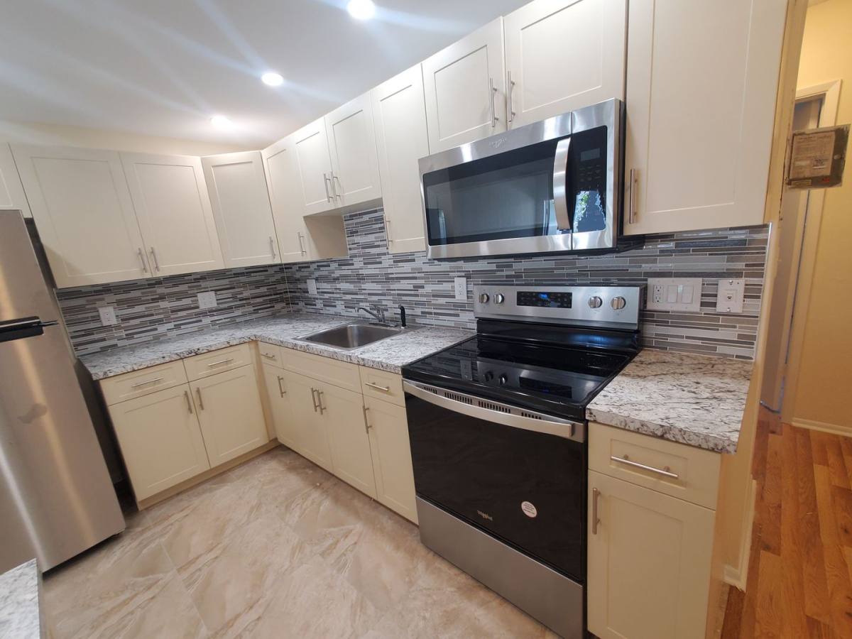 Apartment for rent at 5203 NE 24th Terrace #B 206, Fort Lauderdale, FL 33308