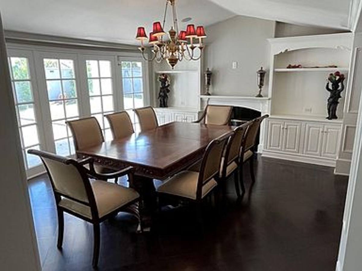 House for rent at 32008 Foxmoor Court, Westlake Village, CA 91361