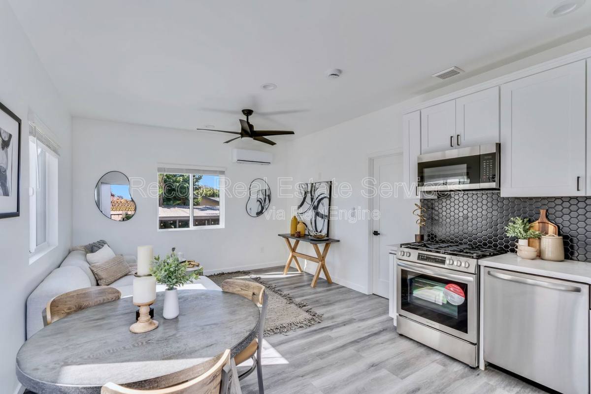 Apartment for rent at 4506 Moraga Ave #1, San Diego, CA 92117