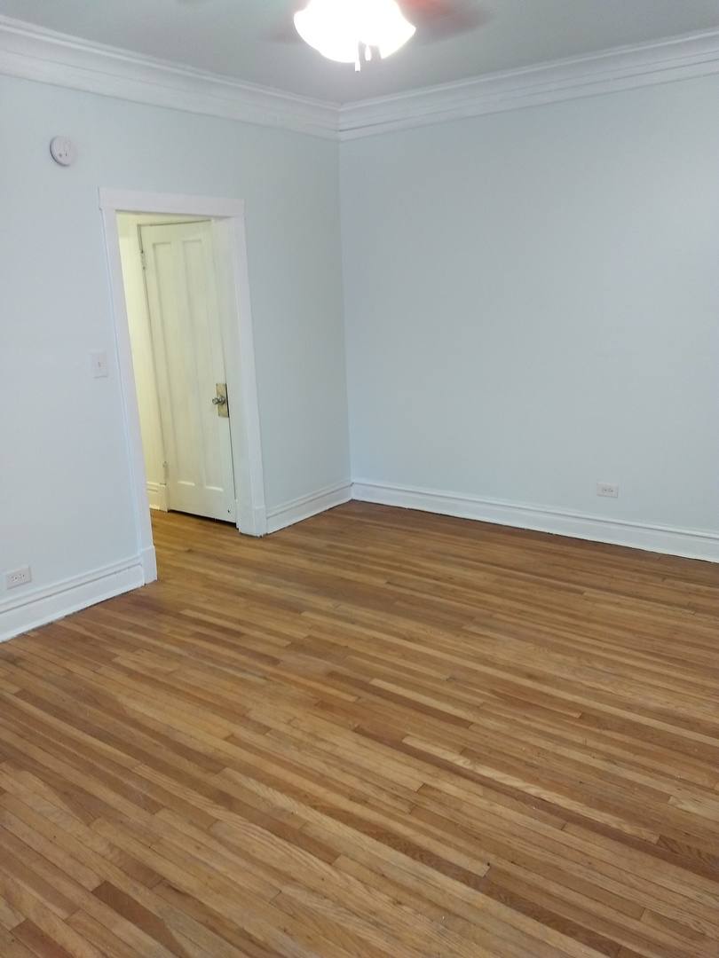 Apartment for rent at 2017 E 72nd St, Chicago, IL 60649
