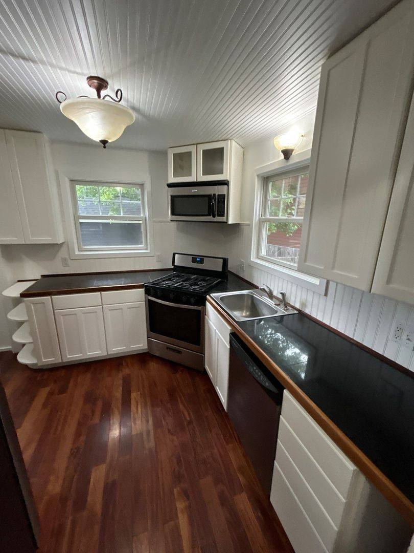 House for rent at 422 SW 9th St, Corvallis, OR 97333
