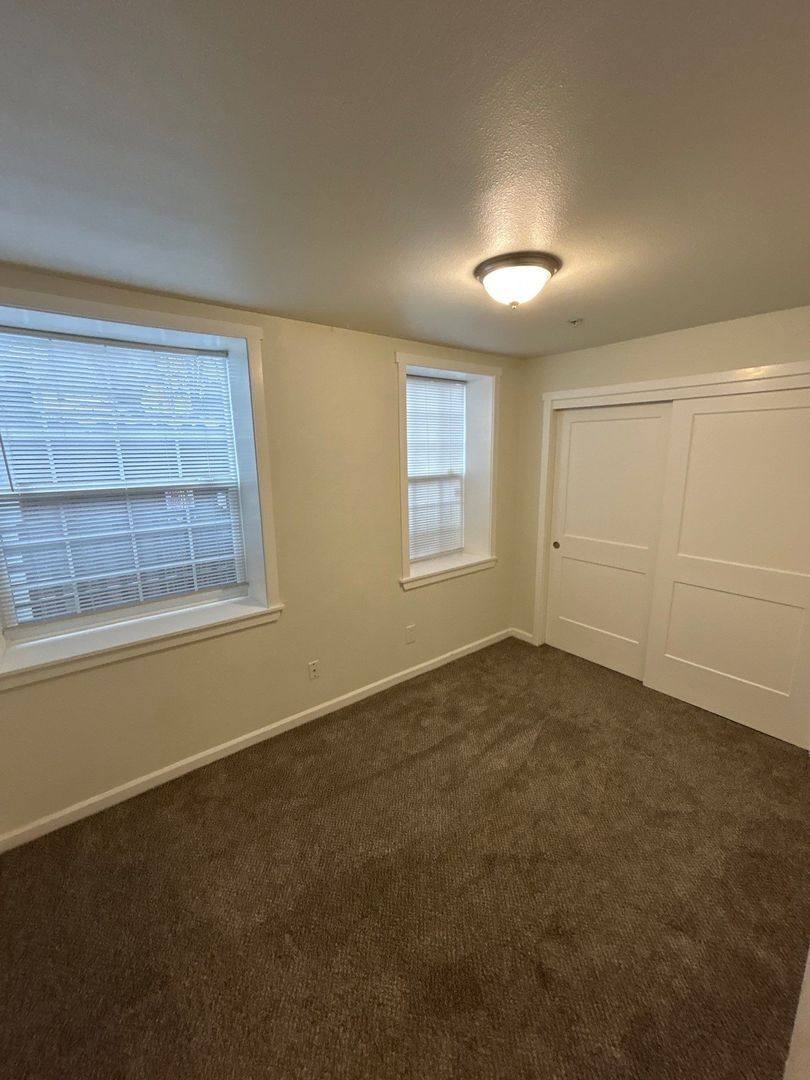 Apartment for rent at 200 Railroad Ave #2, Mount Angel, OR 97362