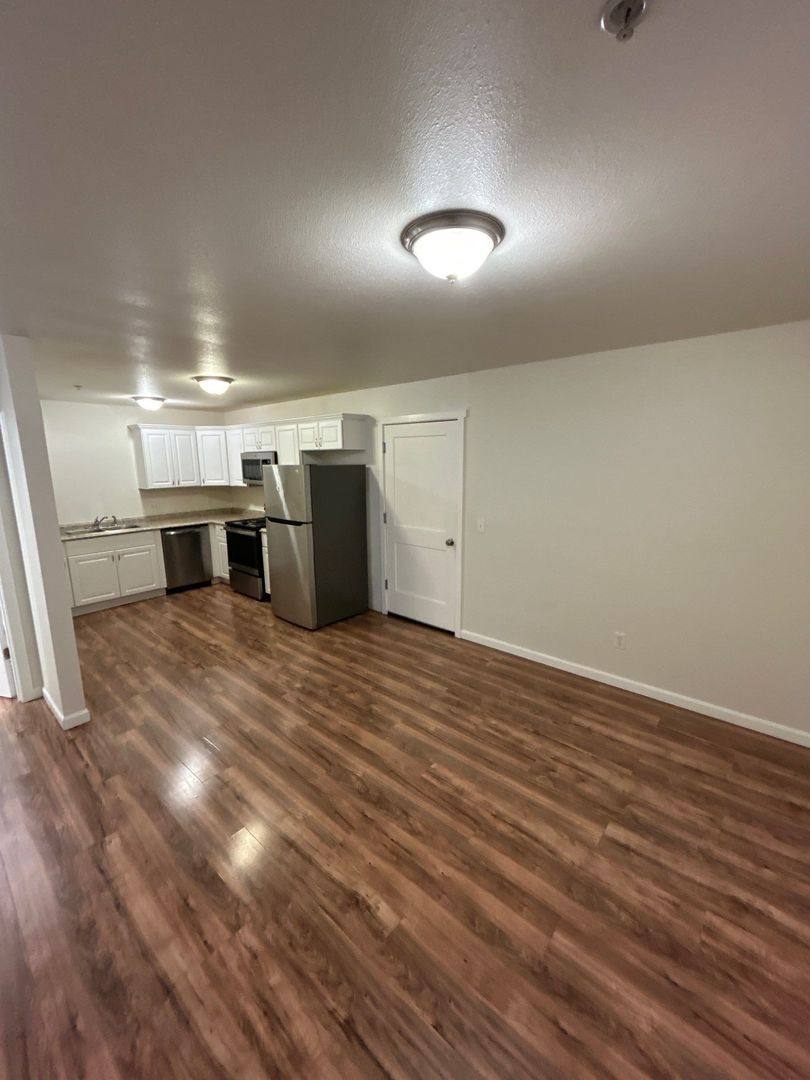 Apartment for rent at 200 Railroad Ave #2, Mount Angel, OR 97362