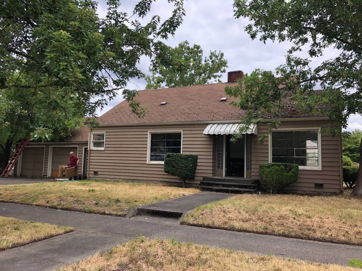 House for rent at 2189 Hilyard St, Eugene, OR 97405