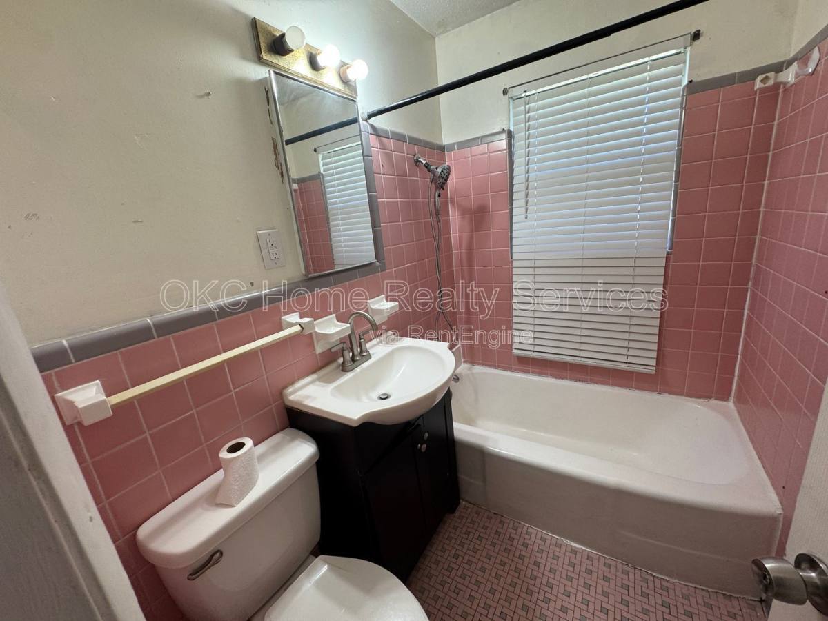 House for rent at 3801 NW 51st St, Oklahoma City, OK 73112