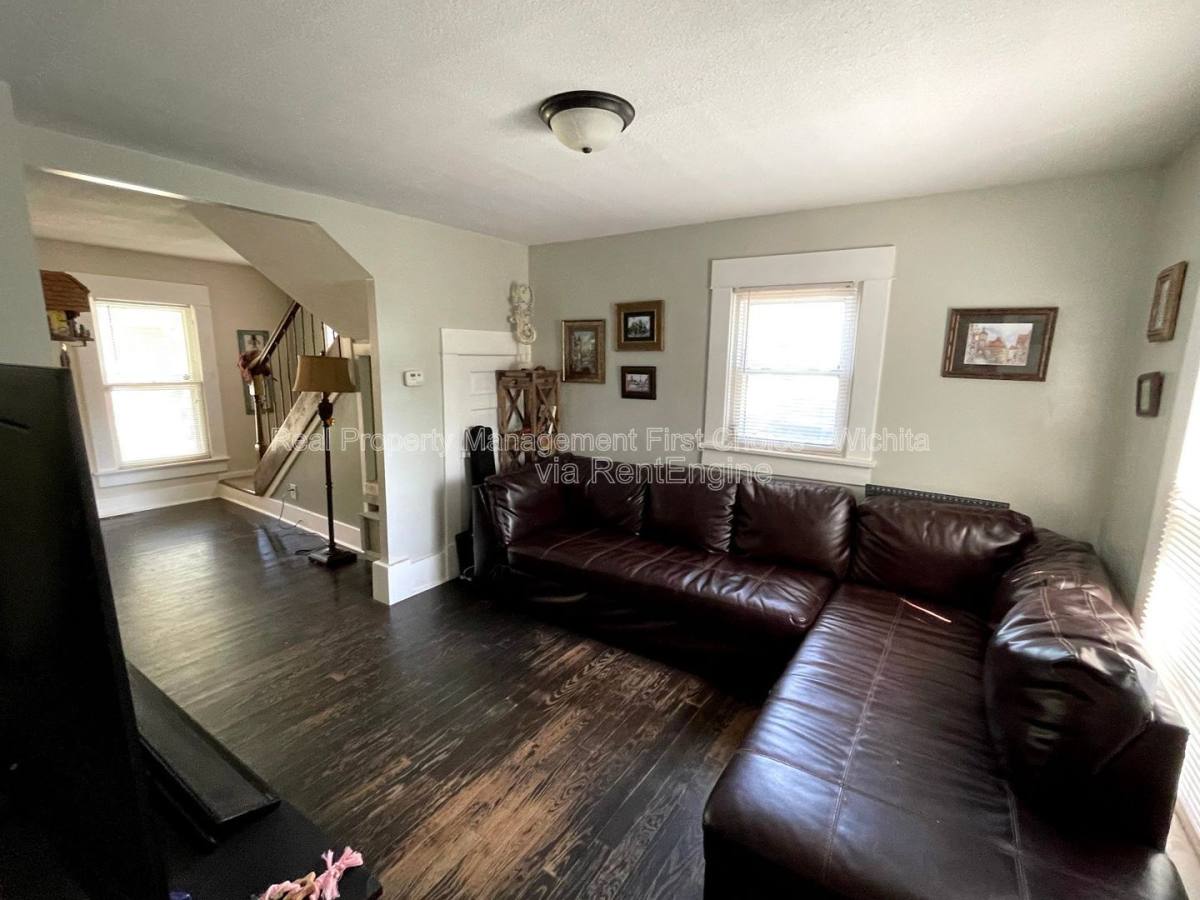House for rent at 830 S Fern St, Wichita, KS 67213