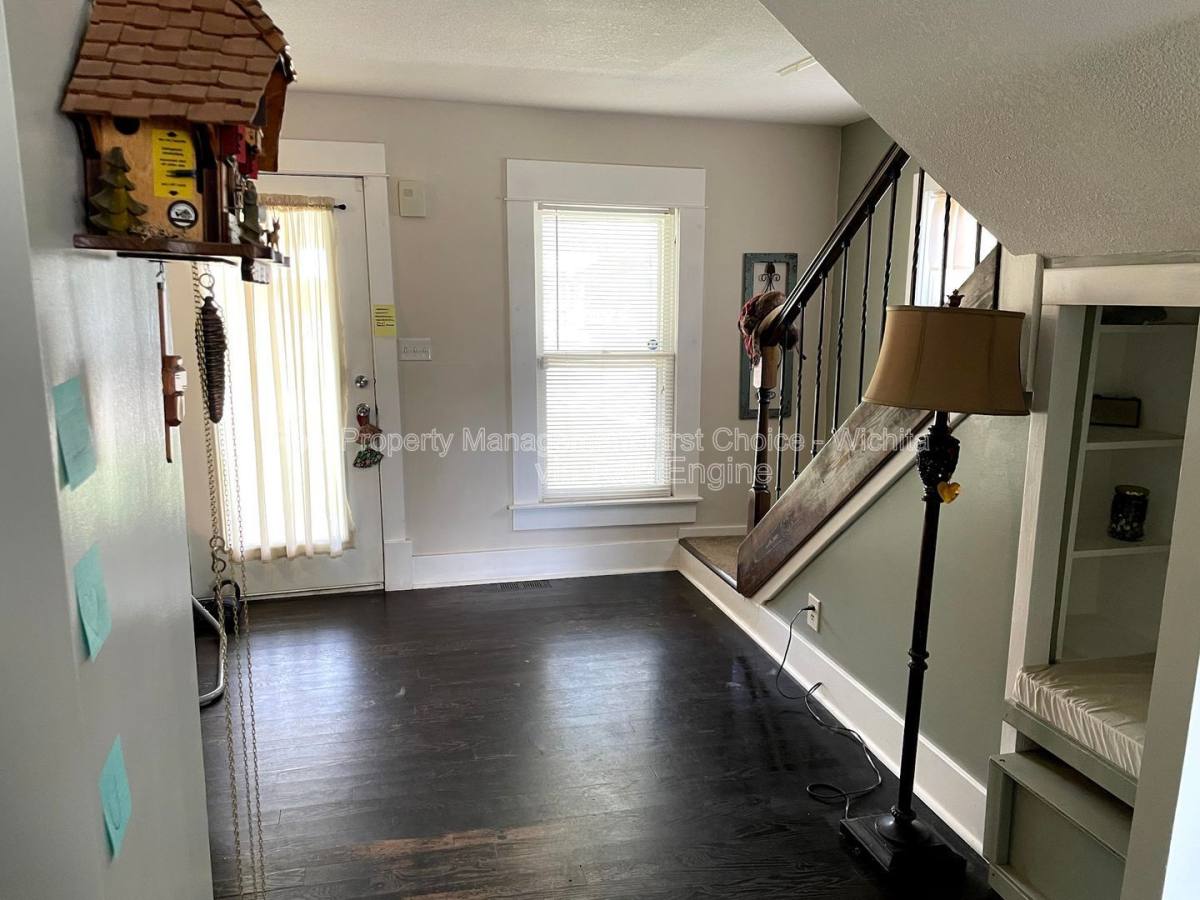 House for rent at 830 S Fern St, Wichita, KS 67213