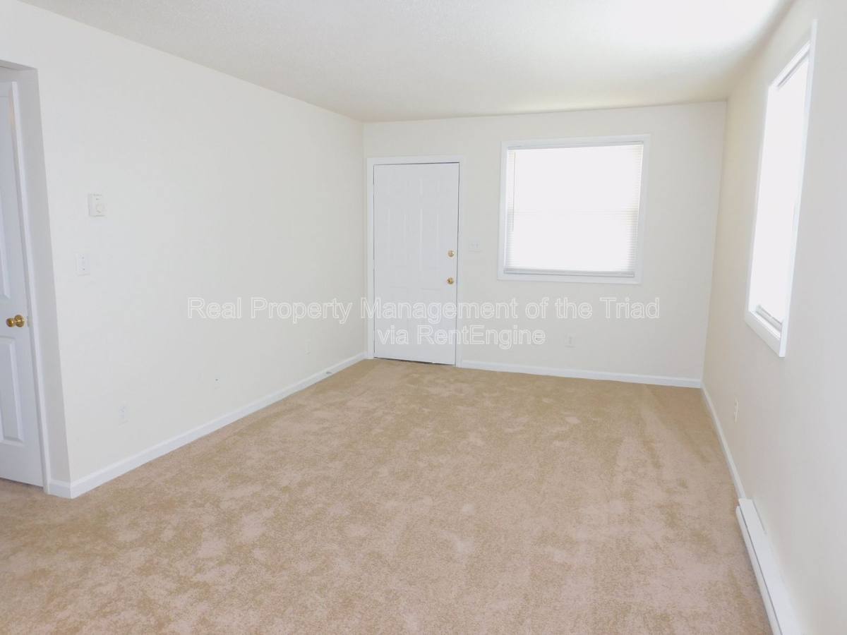 House for rent at 2300 Willow Rd, Greensboro, NC 27406