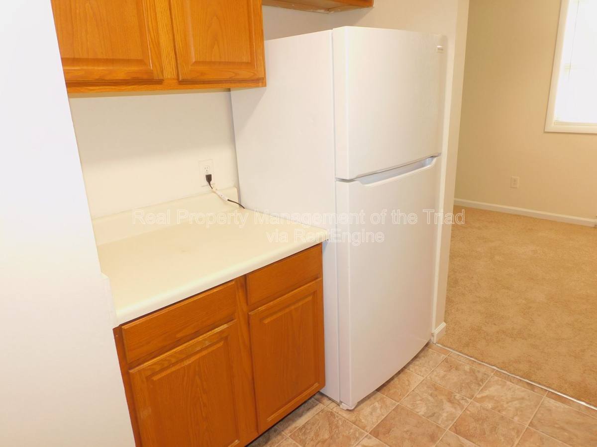 House for rent at 2300 Willow Rd, Greensboro, NC 27406