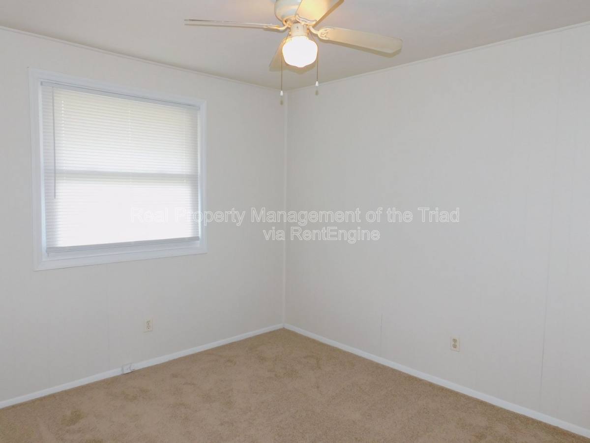 House for rent at 2300 Willow Rd, Greensboro, NC 27406