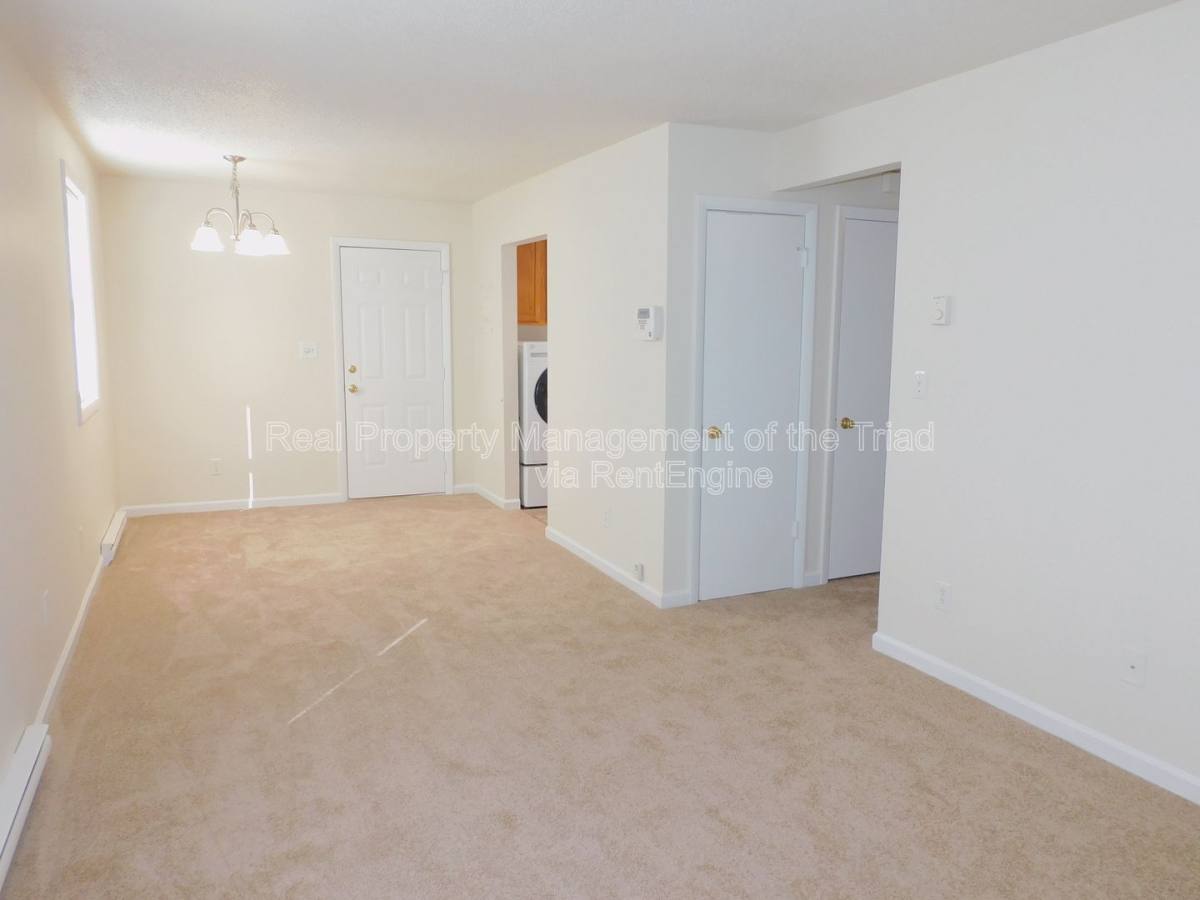 House for rent at 2300 Willow Rd, Greensboro, NC 27406