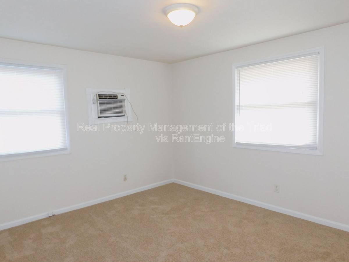 House for rent at 2300 Willow Rd, Greensboro, NC 27406