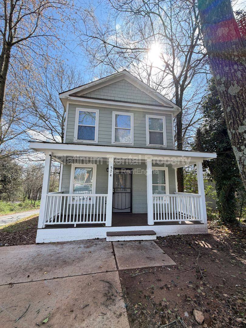House for rent at 504 Dunbar St SW, Atlanta, GA 30310