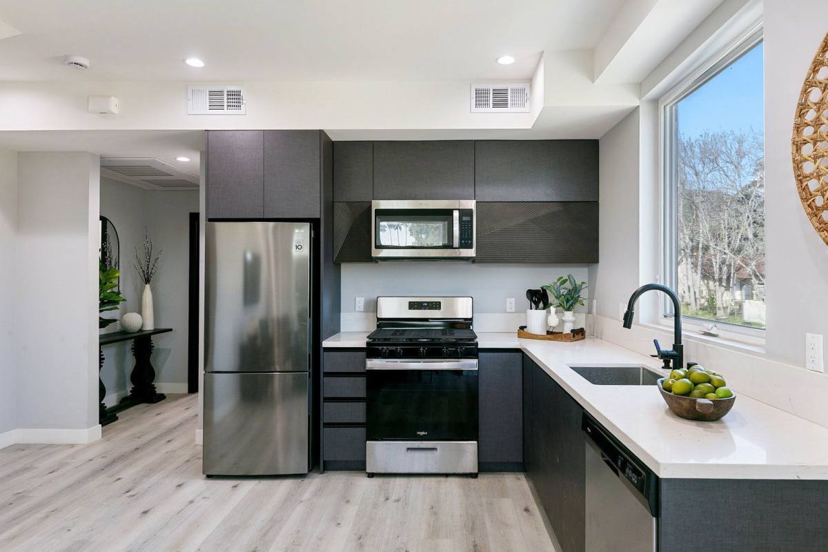 Apartment for rent at 13637 N Fellows Ave #5, Sylmar, CA 91342