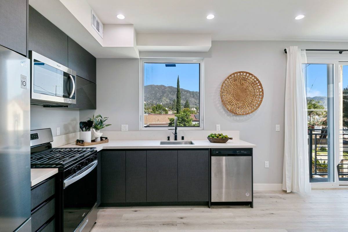 Apartment for rent at 13637 N Fellows Ave #25, Sylmar, CA 91342