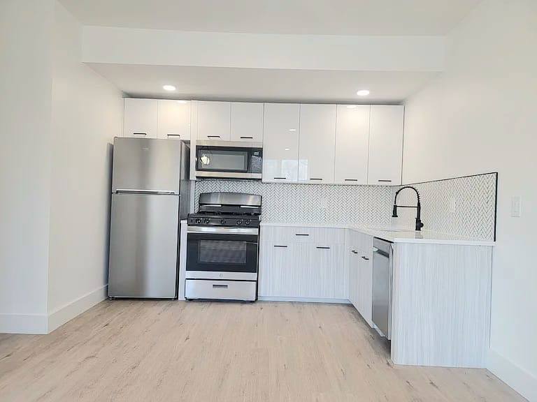Apartment for rent at 205 Mount Vernon Ave #203, Orange, NJ 07050