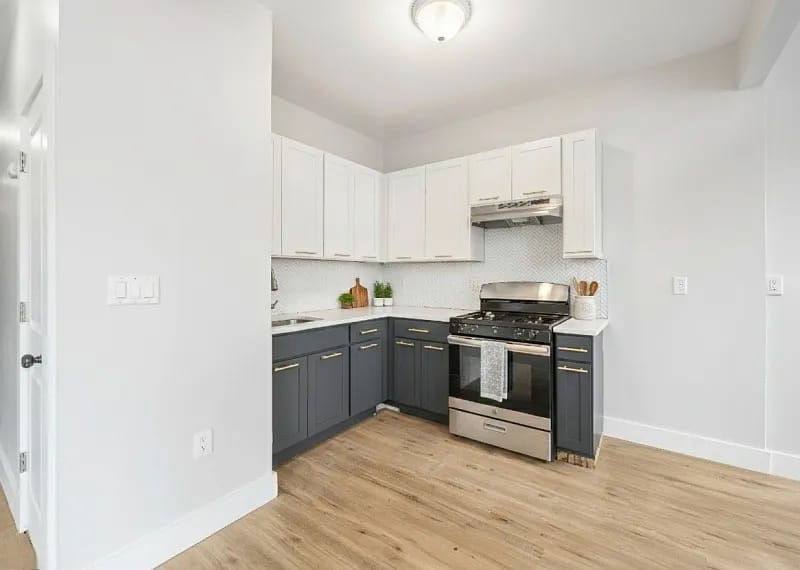 Apartment for rent at 327 S 19th St #2, Newark, NJ 07103
