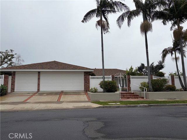 House for rent at 1901 Altura Dr, Corona Del Mar, CA 92625