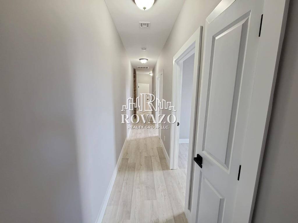 Apartment for rent at 745 S 18th St #1R, Newark, NJ 07103
