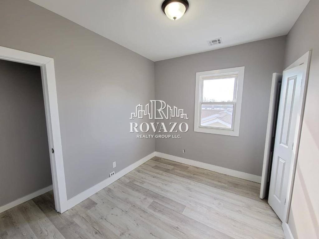 Apartment for rent at 745 S 18th St #1R, Newark, NJ 07103